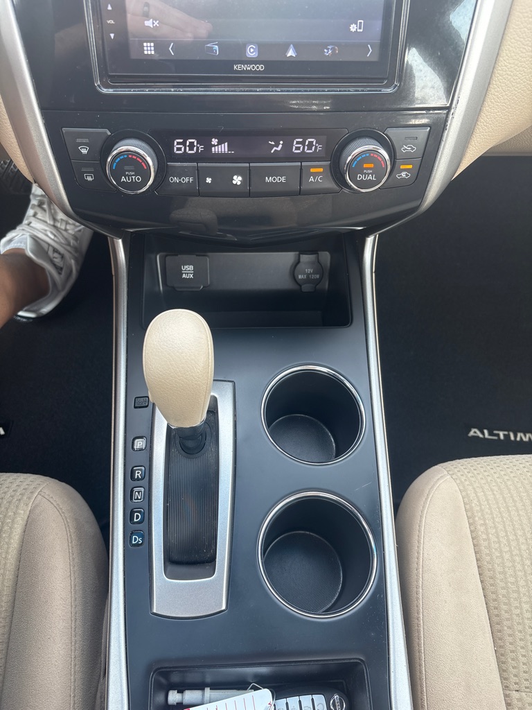Photo 20 of this NISSAN ALTIMA
