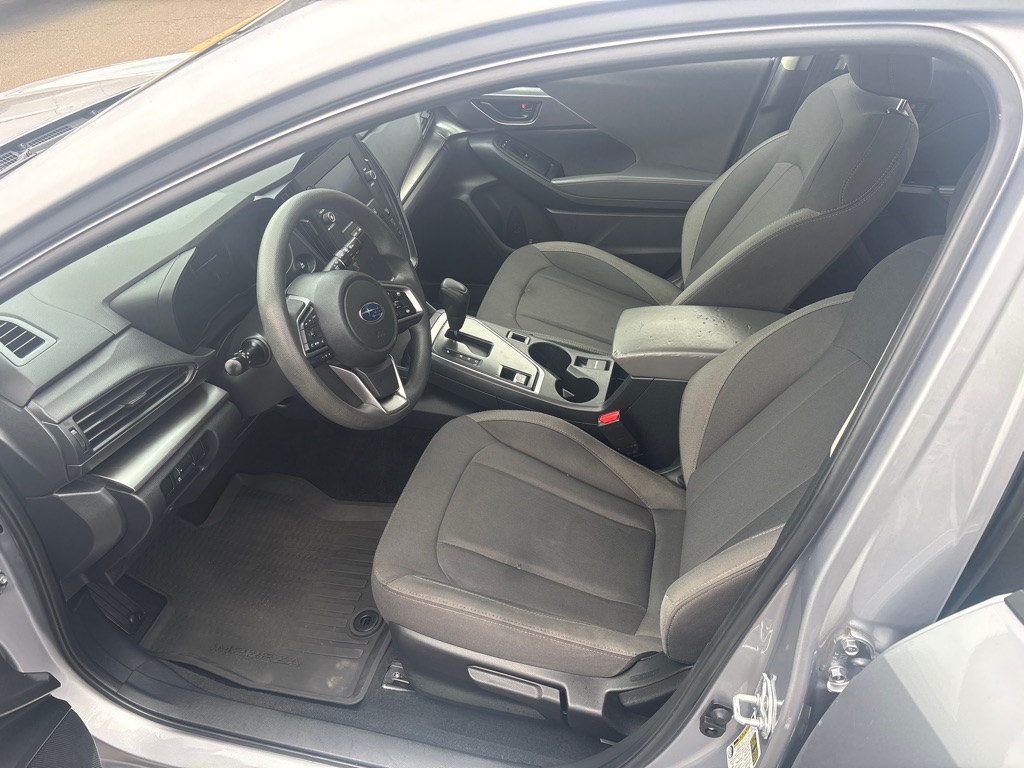 Photo 12 of this SUBARU IMPREZA