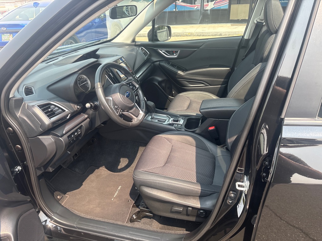 Photo 12 of this SUBARU FORESTER