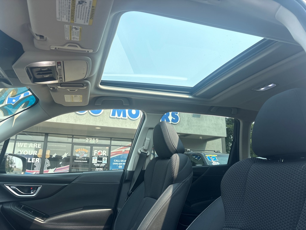 Photo 14 of this SUBARU FORESTER