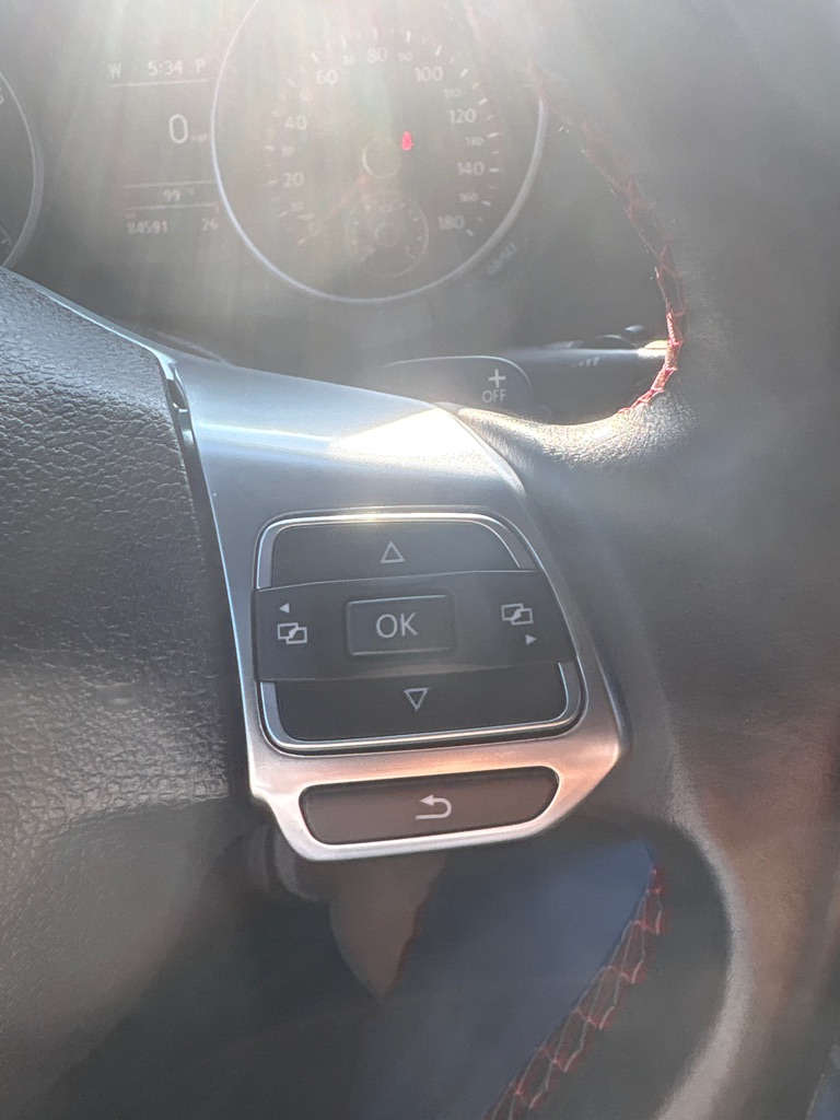 Photo 18 of this VOLKSWAGEN GTI