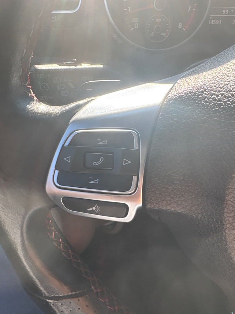 Photo 17 of this VOLKSWAGEN GTI