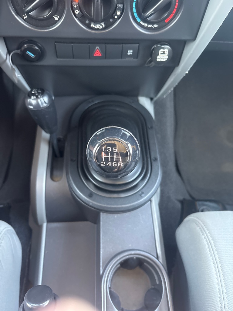 Photo 17 of this JEEP WRANGLER UNLIMI