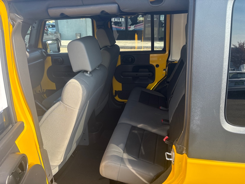 Photo 13 of this JEEP WRANGLER UNLIMI