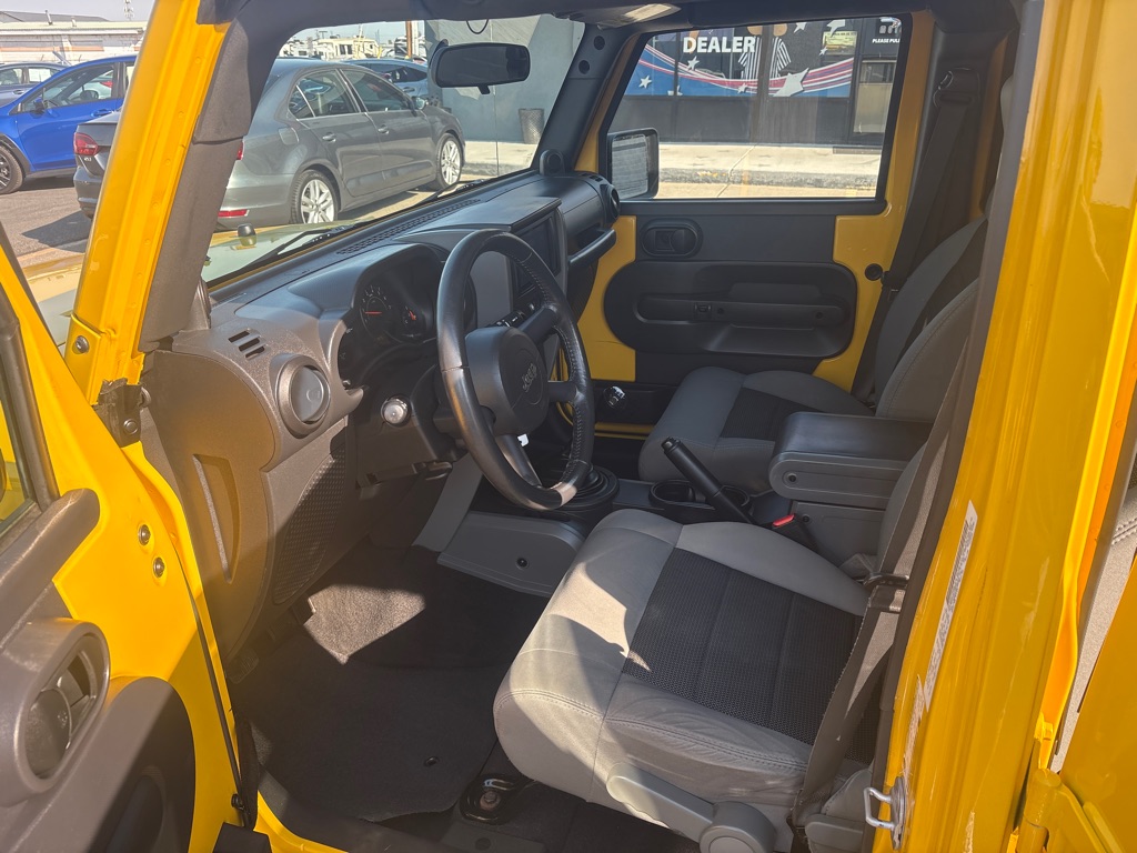 Photo 12 of this JEEP WRANGLER UNLIMI