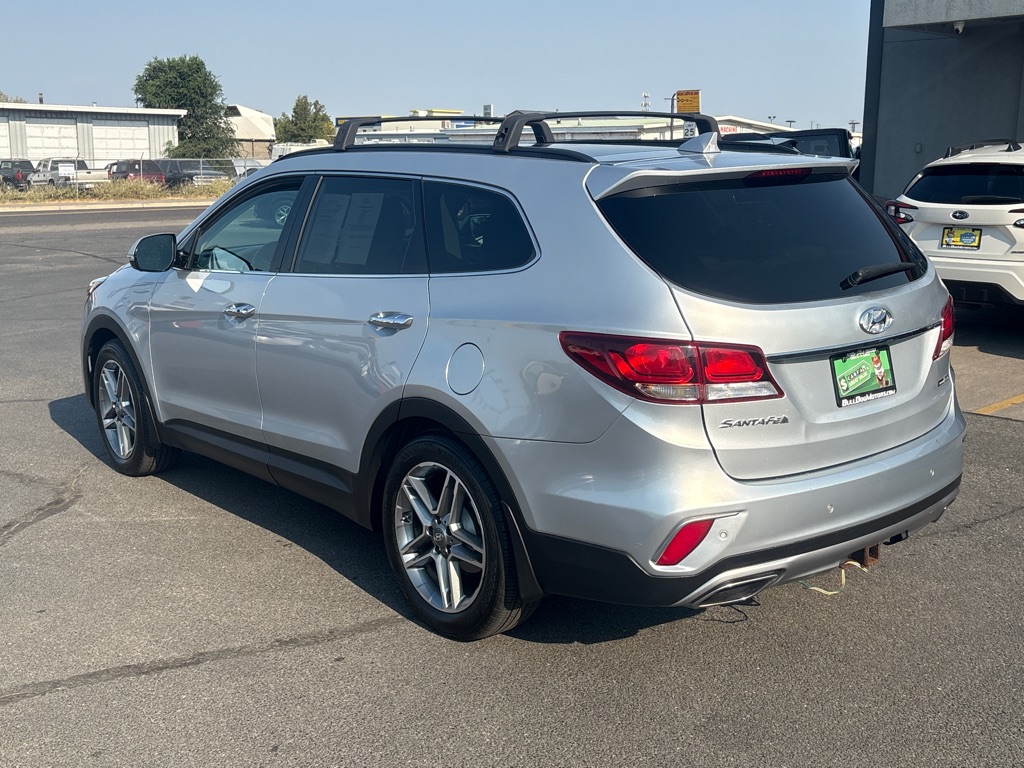 Photo 3 of this HYUNDAI SANTA FE