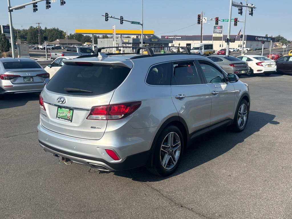 Photo 7 of this HYUNDAI SANTA FE