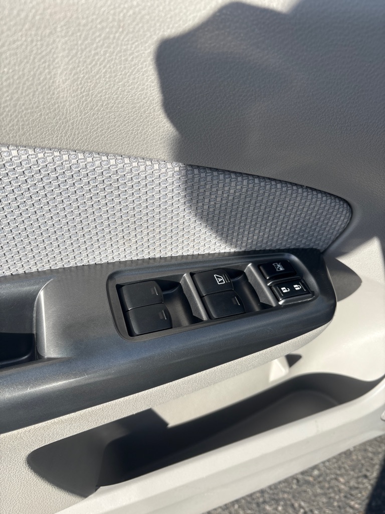 Photo 15 of this SUBARU FORESTER