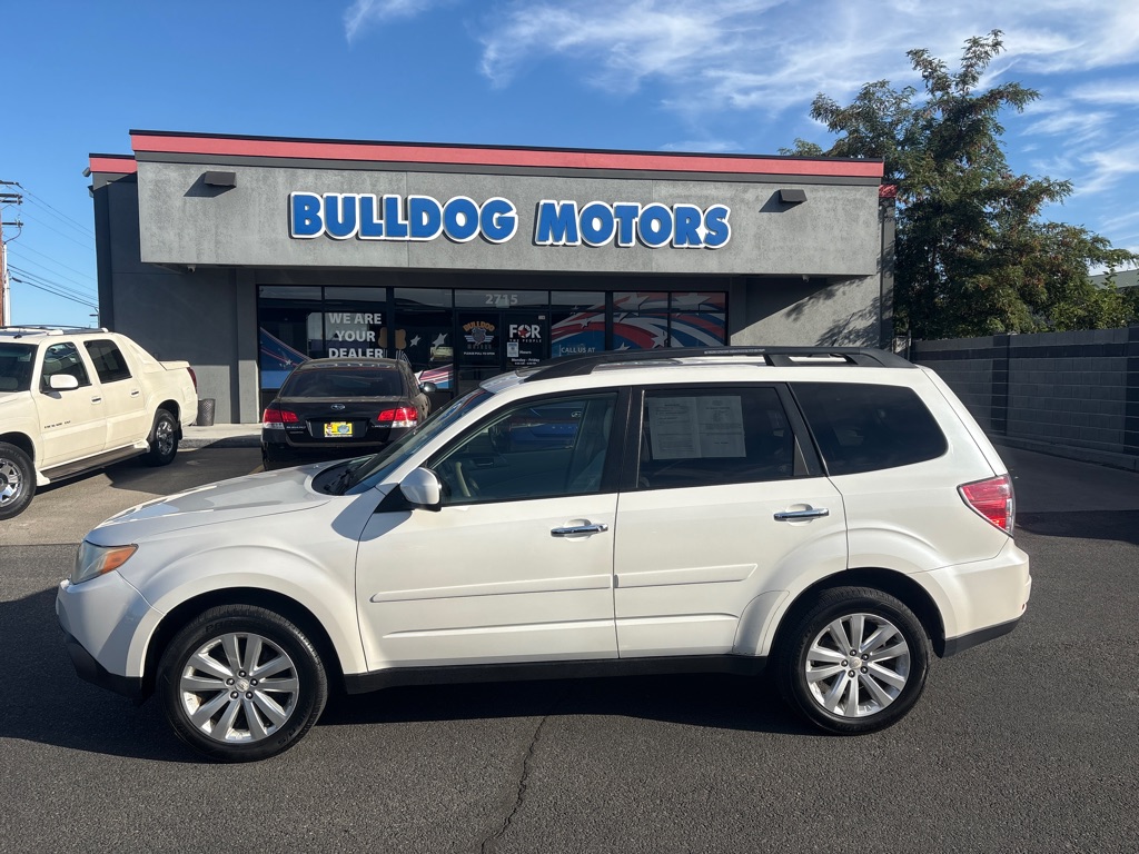 Photo 2 of this SUBARU FORESTER