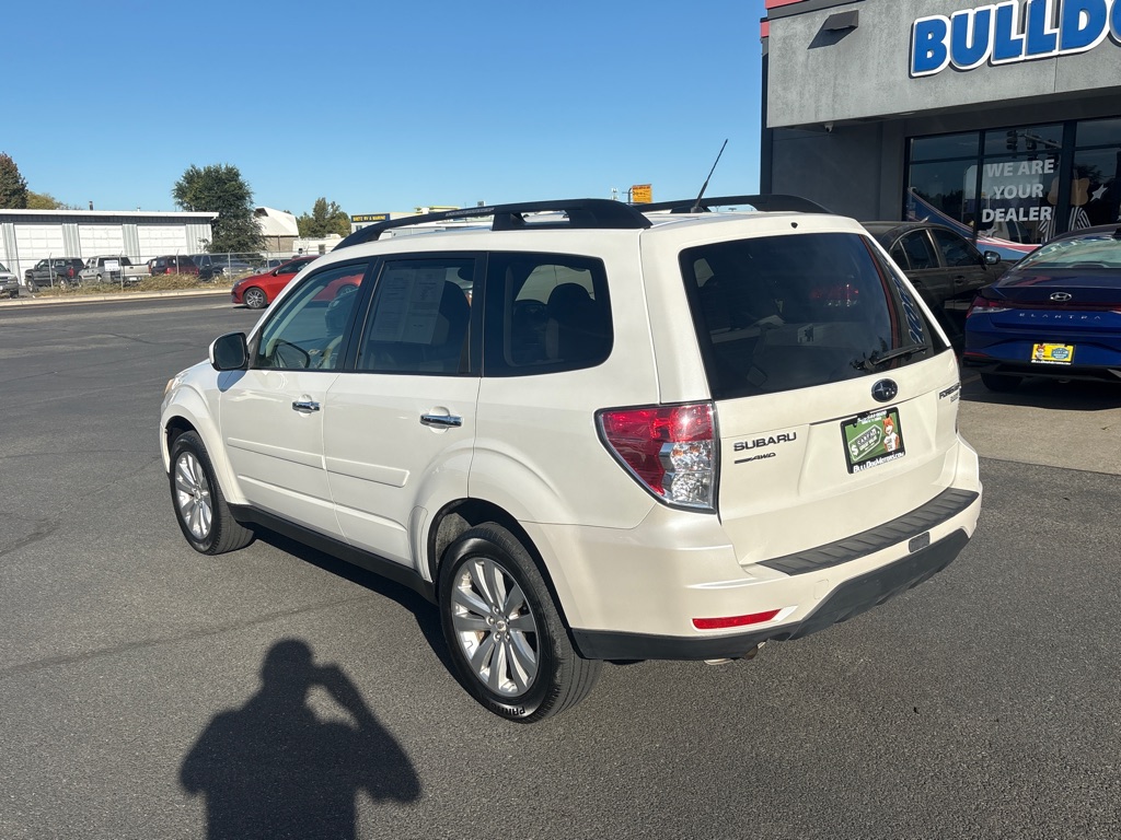 Photo 3 of this SUBARU FORESTER