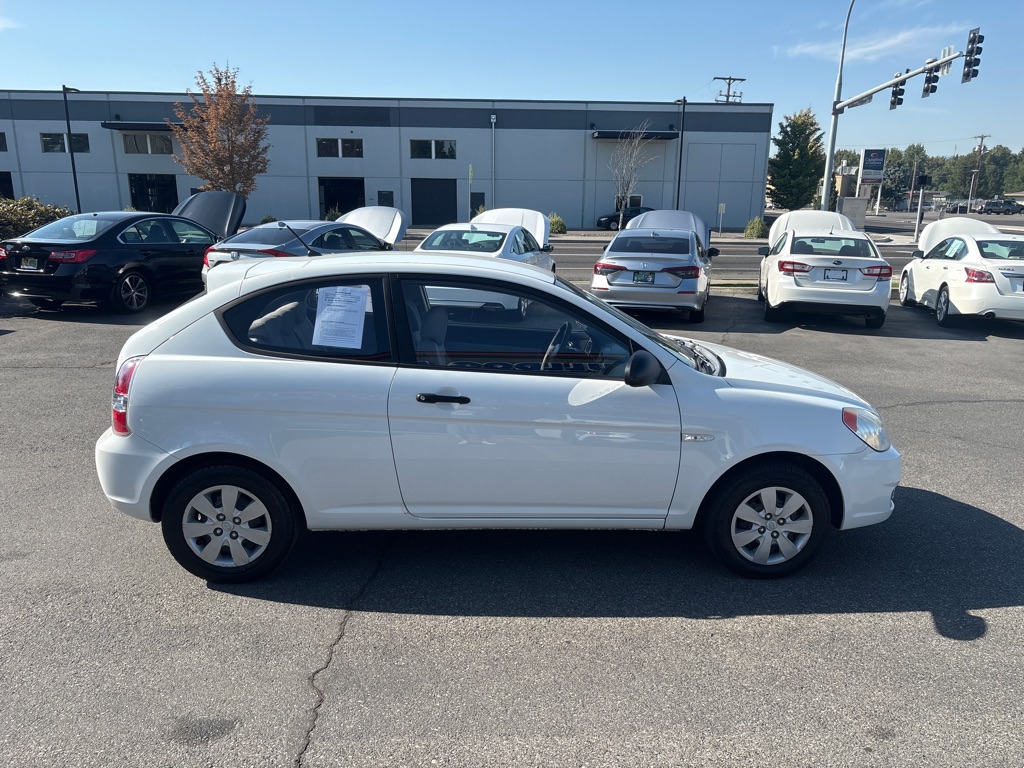 Photo 6 of this HYUNDAI ACCENT