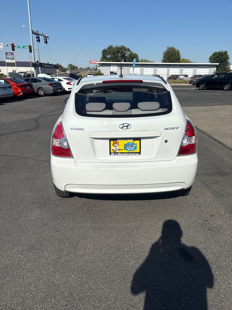 Photo 8 of this HYUNDAI ACCENT