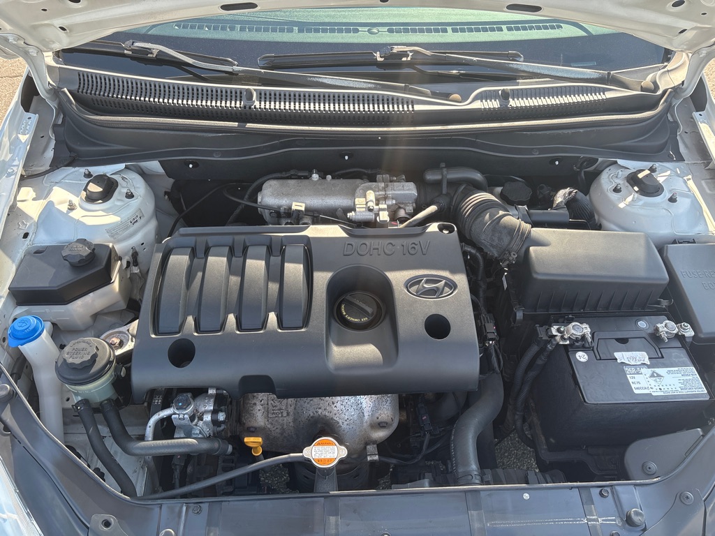 Photo 10 of this HYUNDAI ACCENT