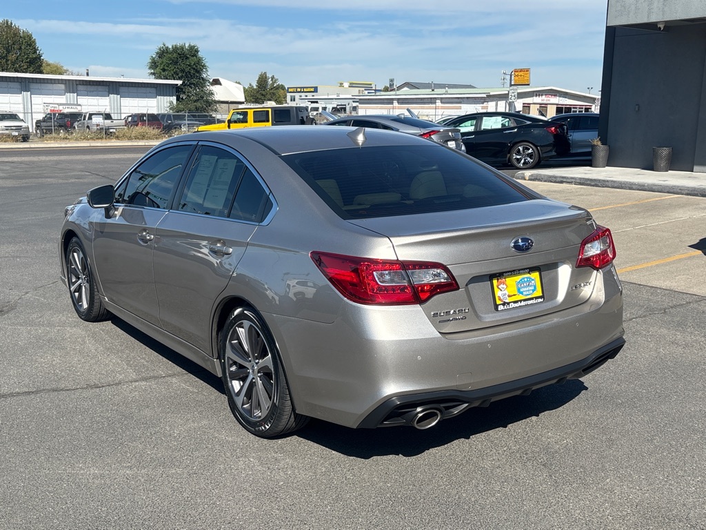 Photo 3 of this SUBARU LEGACY