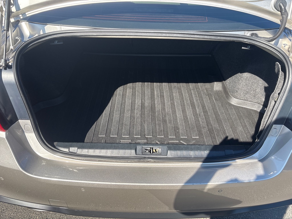 Photo 11 of this SUBARU LEGACY