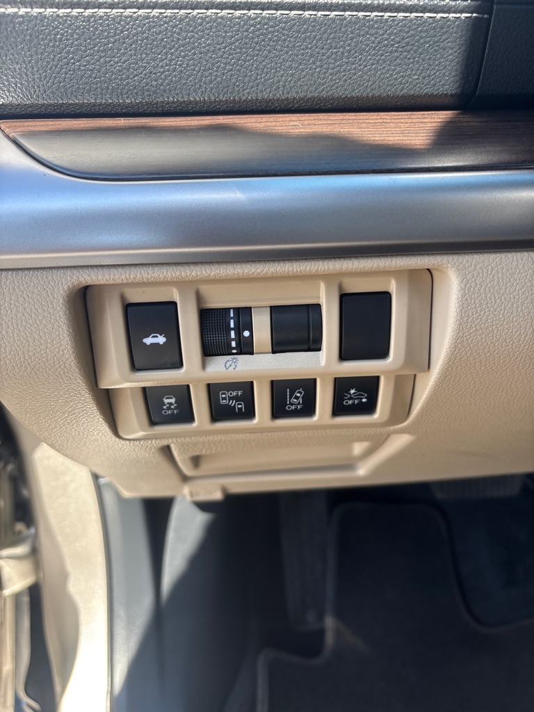 Photo 14 of this SUBARU LEGACY
