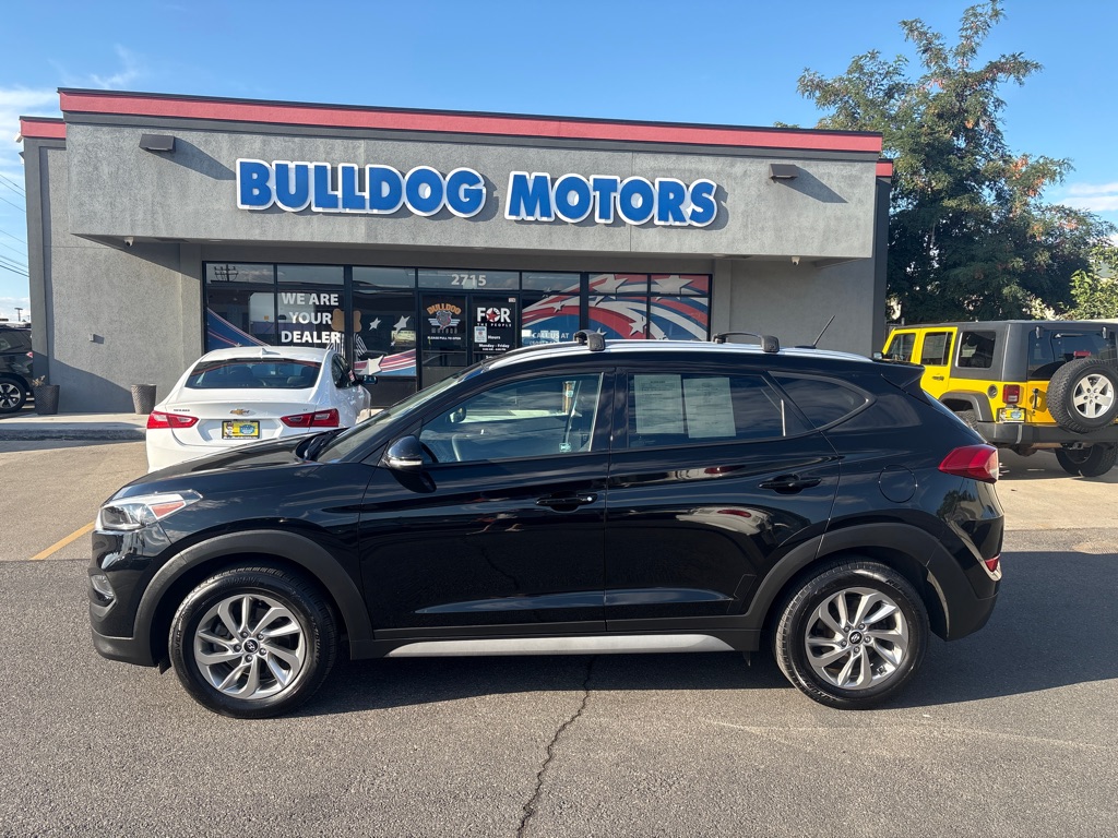 Photo 2 of this HYUNDAI TUCSON