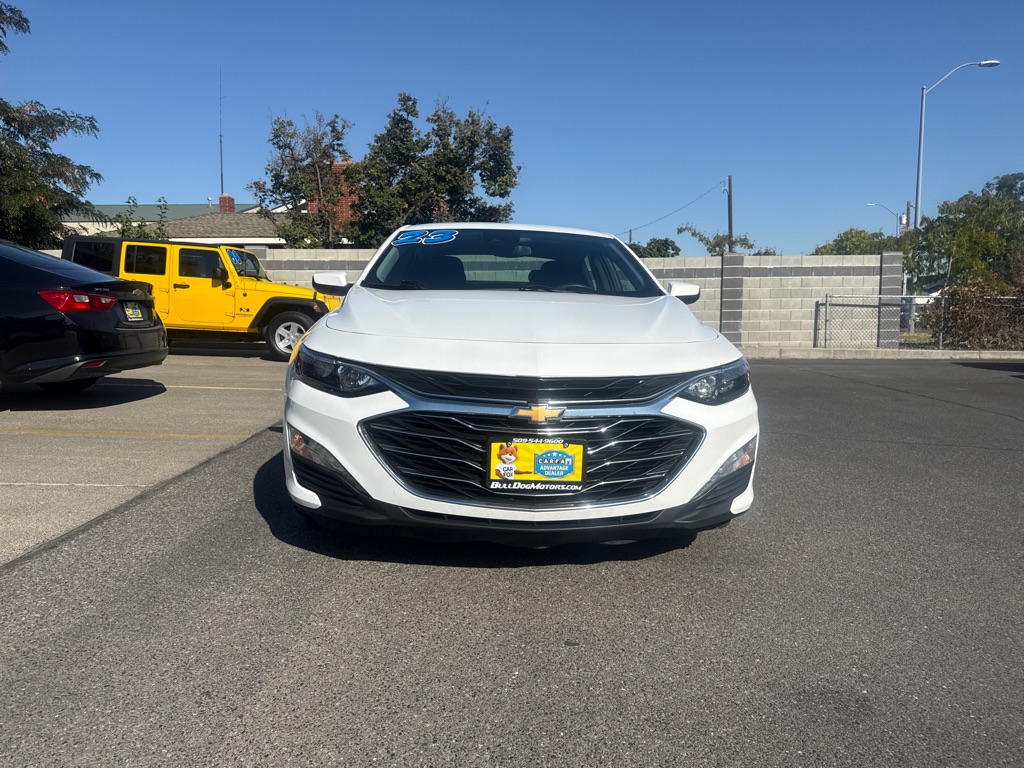 Photo 8 of this CHEVROLET MALIBU