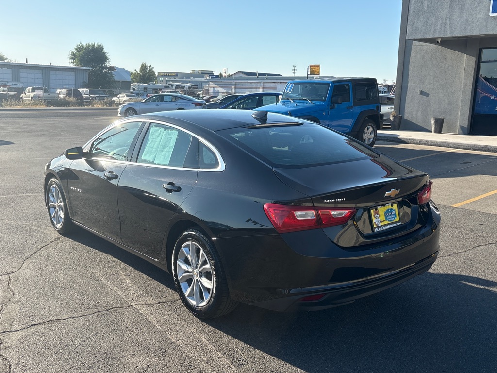 Photo 3 of this CHEVROLET MALIBU