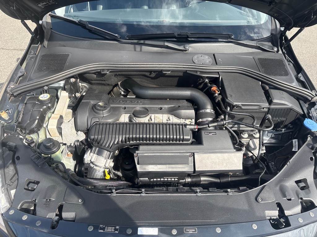 Photo 10 of this VOLVO S60