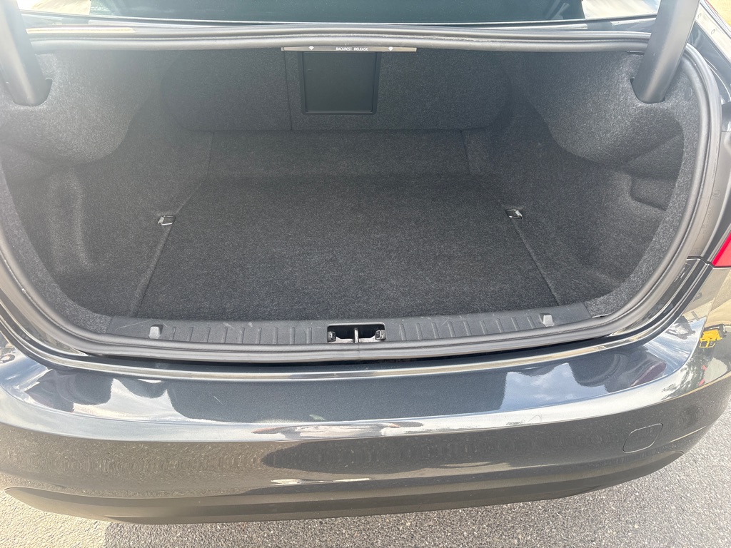 Photo 11 of this VOLVO S60