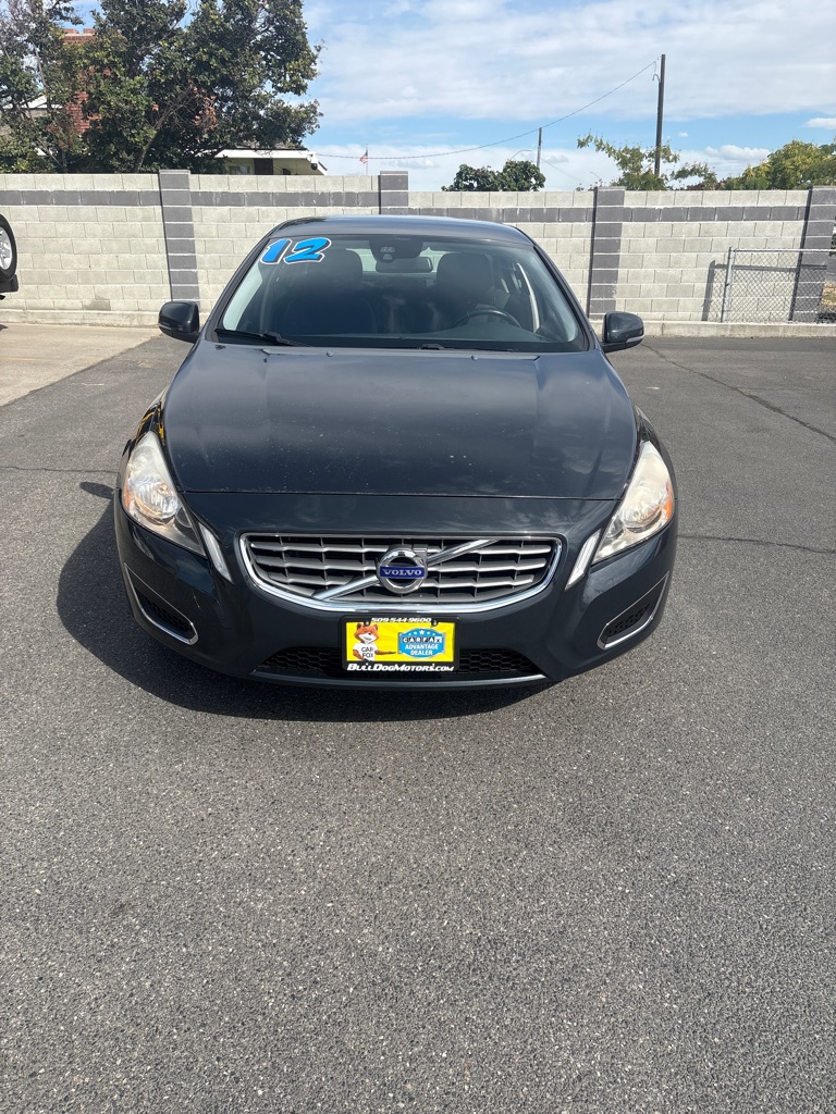 Photo 4 of this VOLVO S60