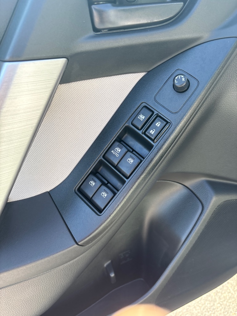 Photo 14 of this SUBARU FORESTER