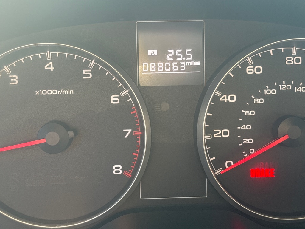 Photo 17 of this SUBARU LEGACY