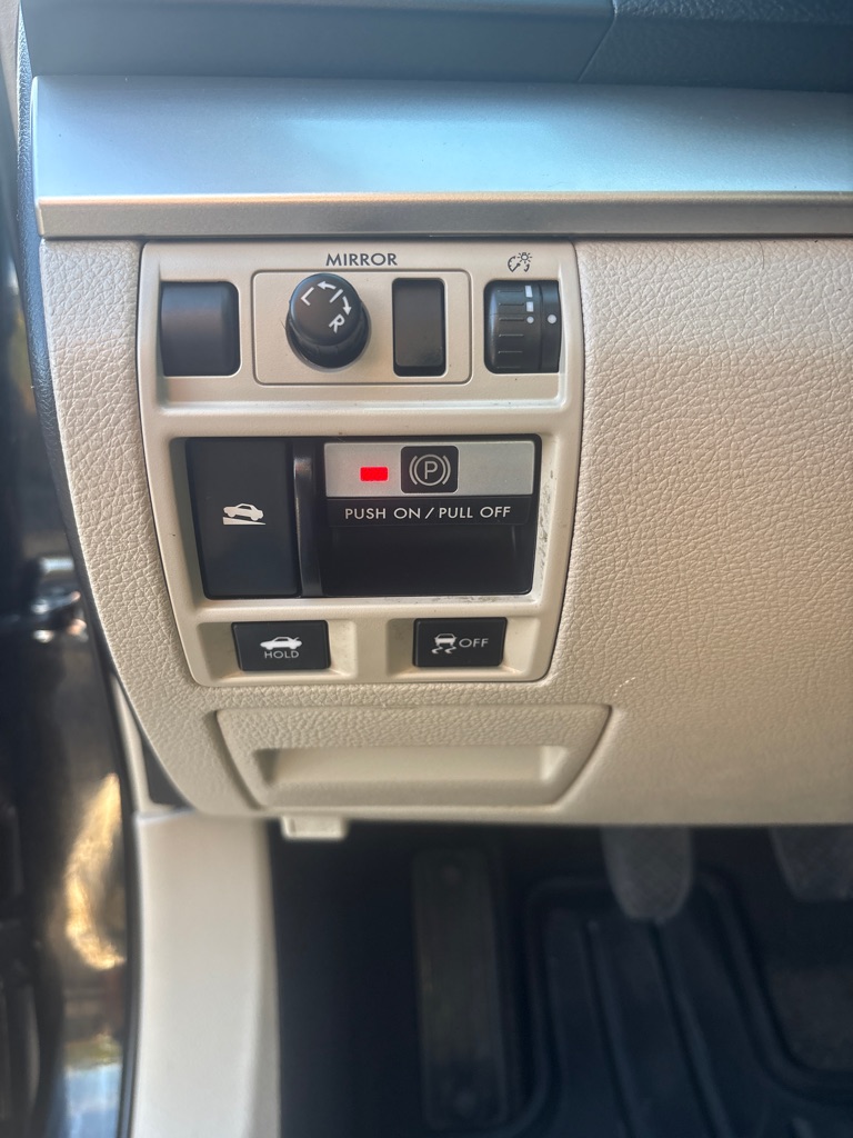Photo 16 of this SUBARU LEGACY