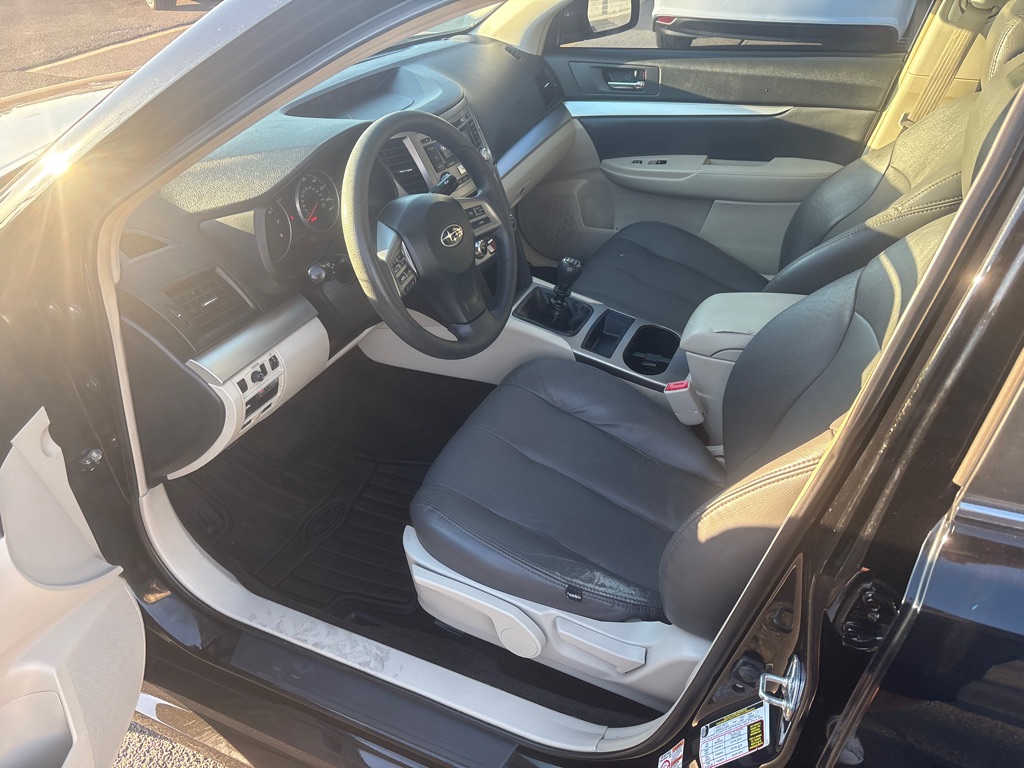 Photo 12 of this SUBARU LEGACY