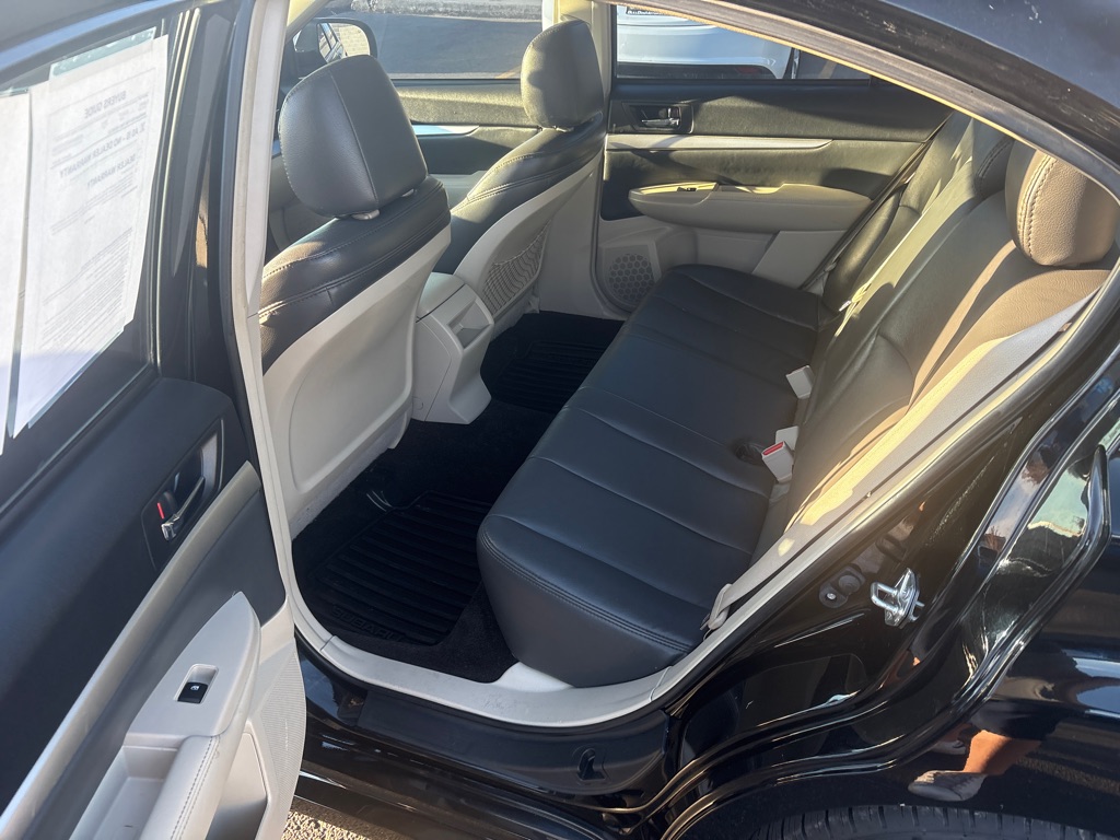 Photo 13 of this SUBARU LEGACY
