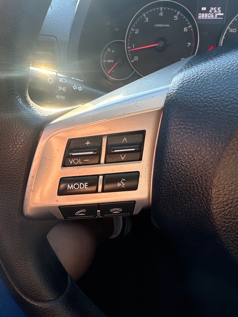 Photo 18 of this SUBARU LEGACY
