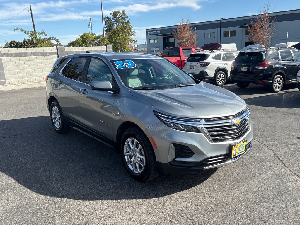 Photo 5 of this CHEVROLET EQUINOX