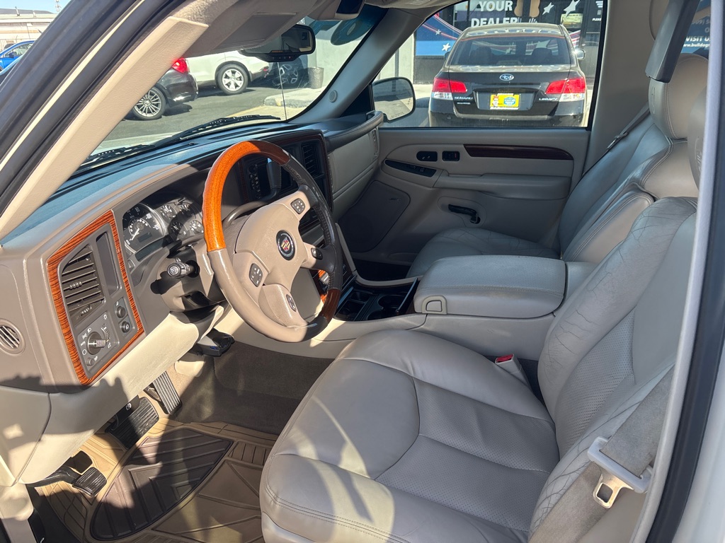 Photo 13 of this CADILLAC ESCALADE
