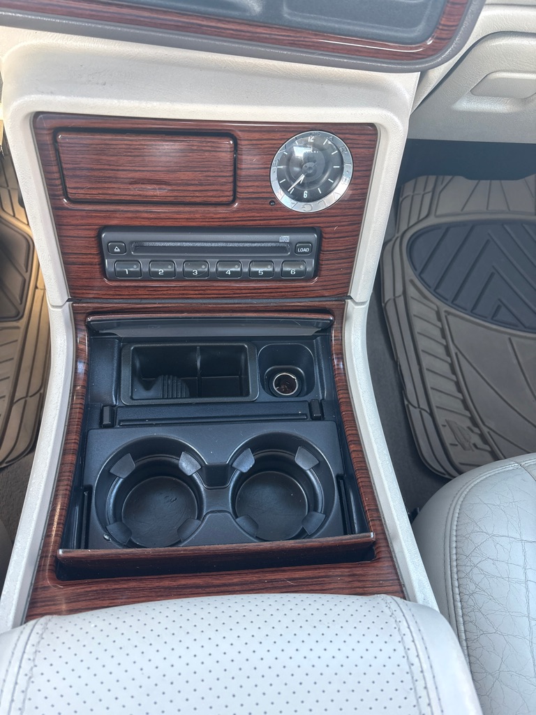 Photo 19 of this CADILLAC ESCALADE