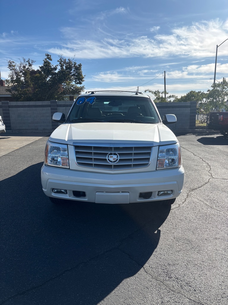 Photo 4 of this CADILLAC ESCALADE