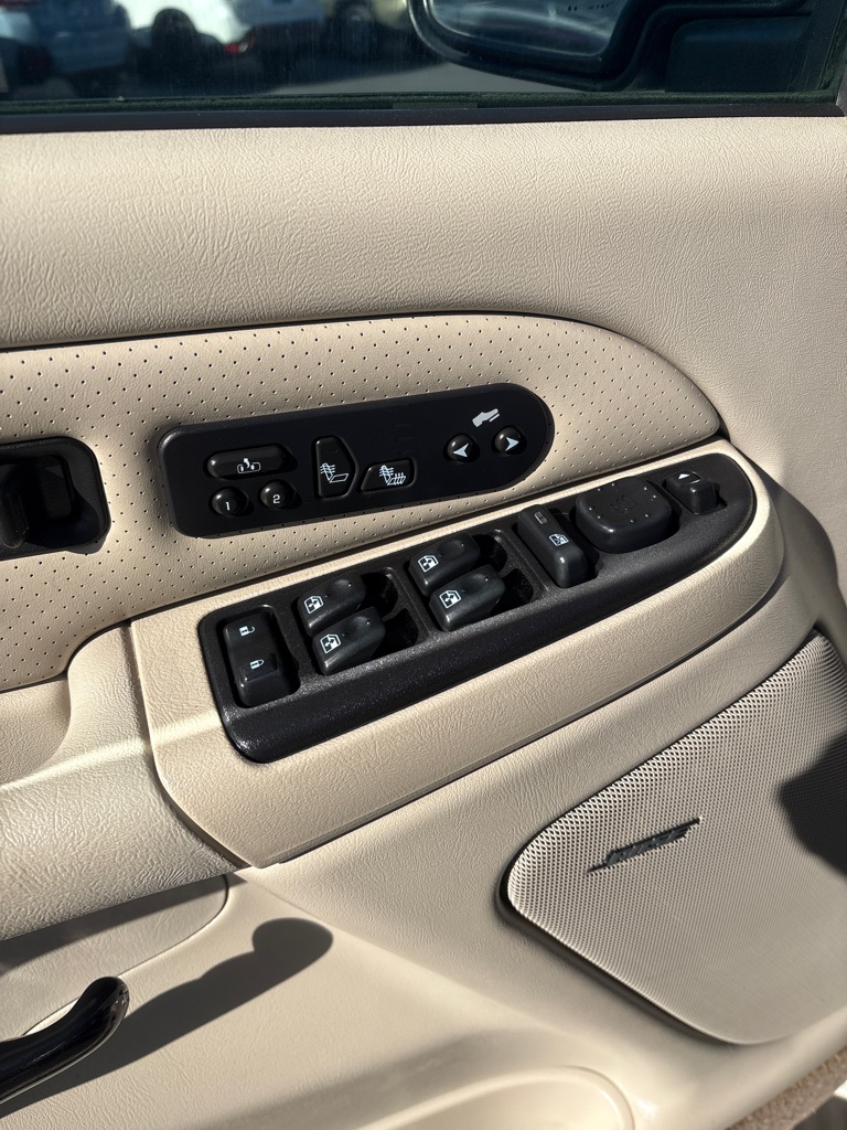 Photo 16 of this CADILLAC ESCALADE