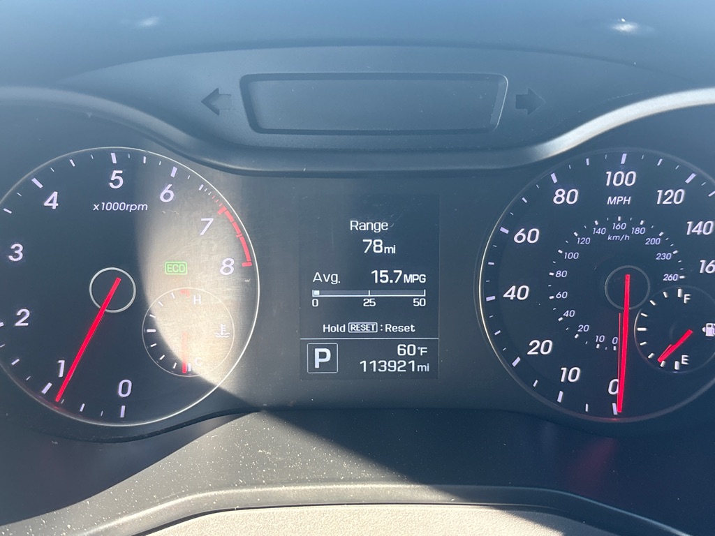 Photo 17 of this HYUNDAI VELOSTER