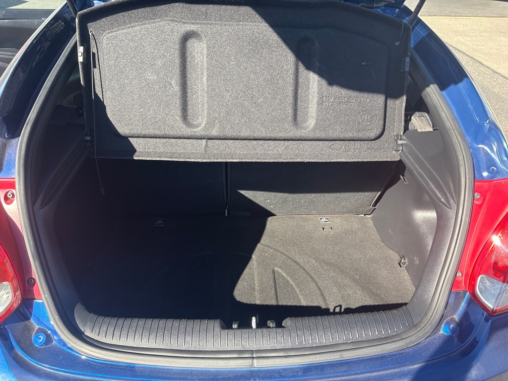 Photo 11 of this HYUNDAI VELOSTER