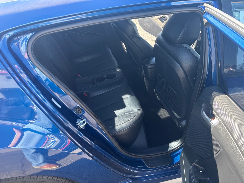 Photo 13 of this HYUNDAI VELOSTER