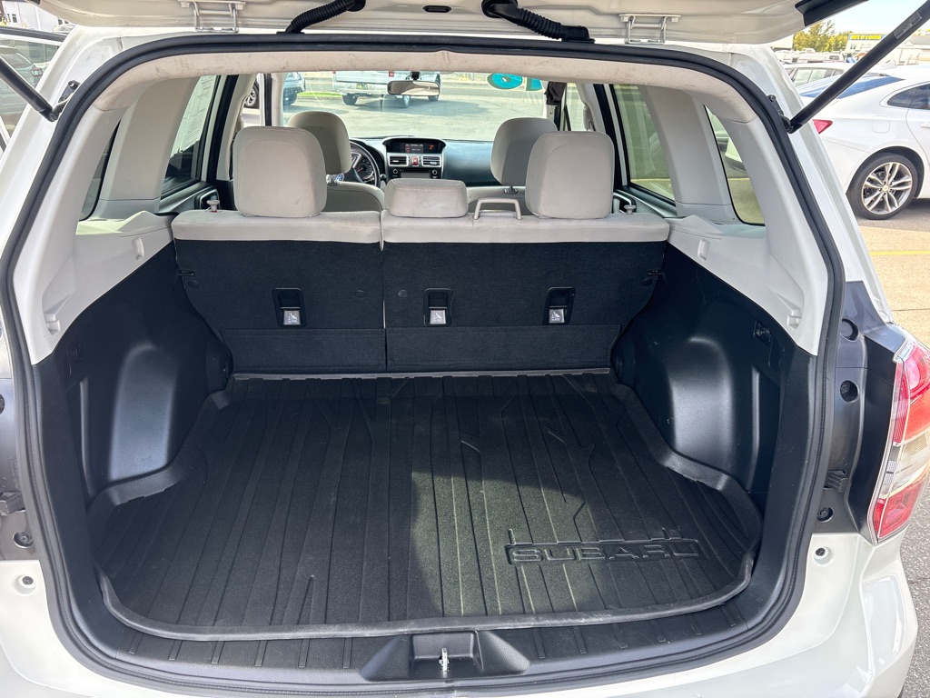 Photo 11 of this SUBARU FORESTER