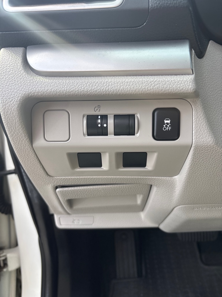 Photo 15 of this SUBARU FORESTER