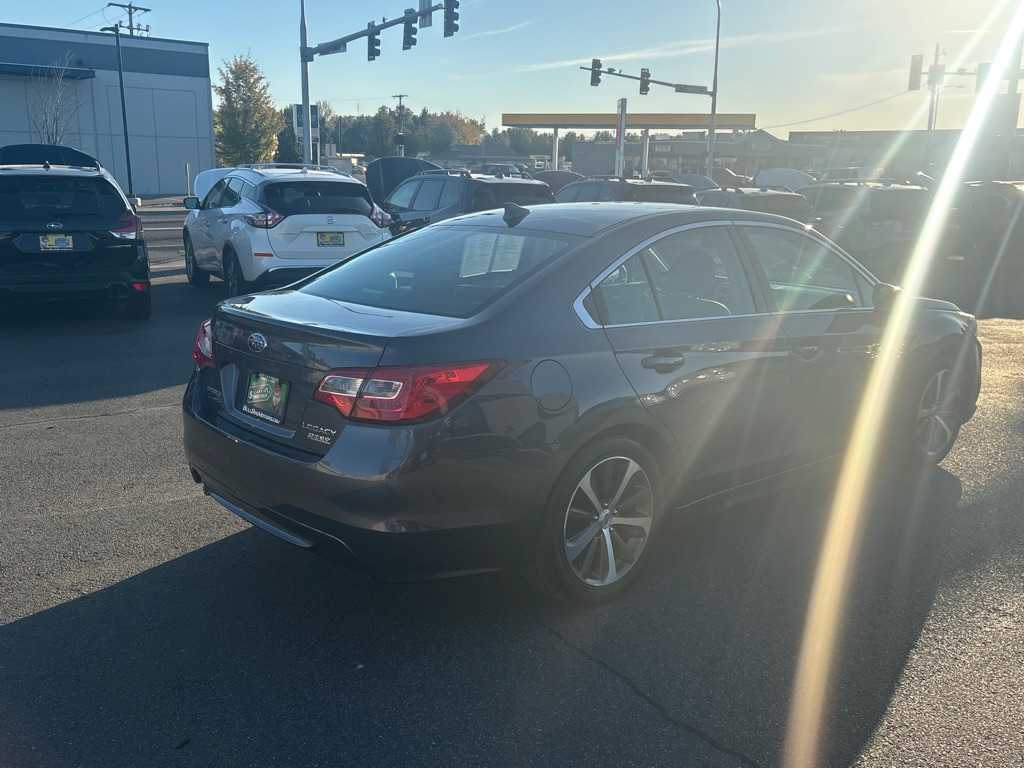 Photo 7 of this SUBARU LEGACY