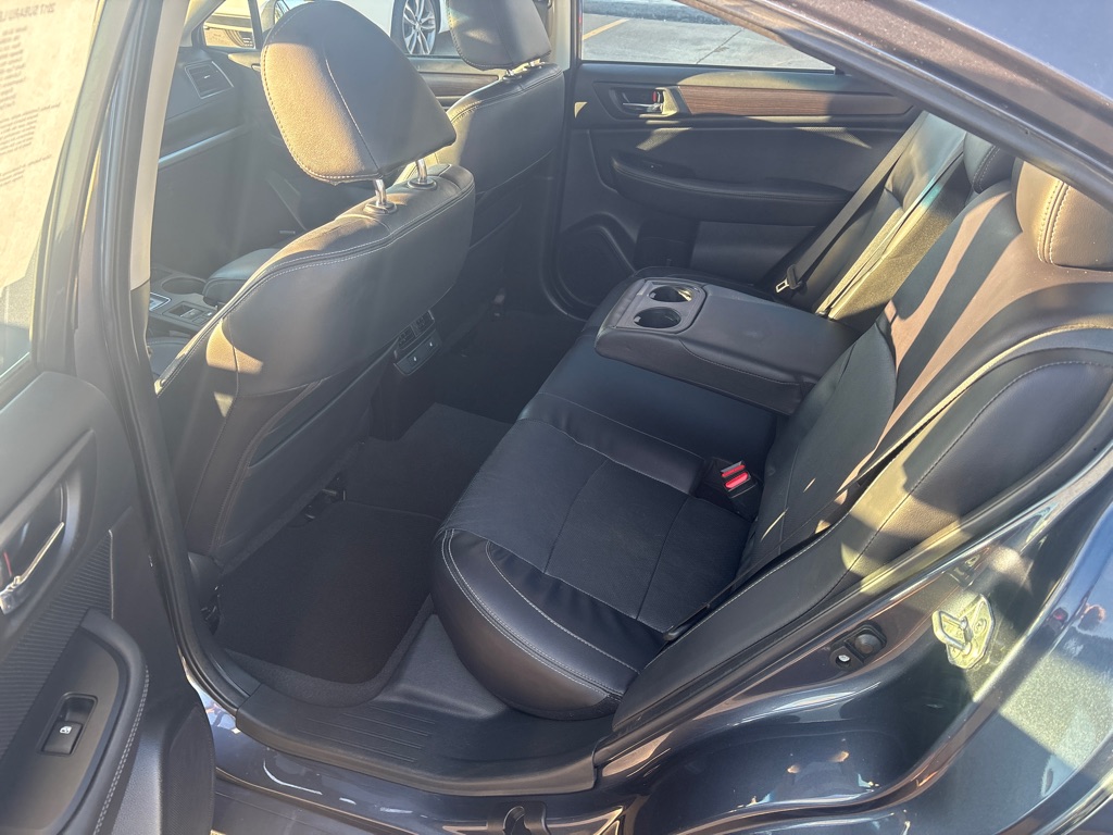 Photo 13 of this SUBARU LEGACY
