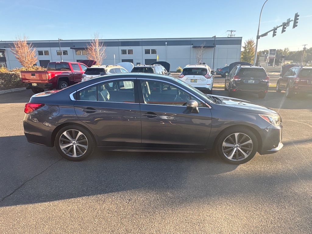 Photo 6 of this SUBARU LEGACY