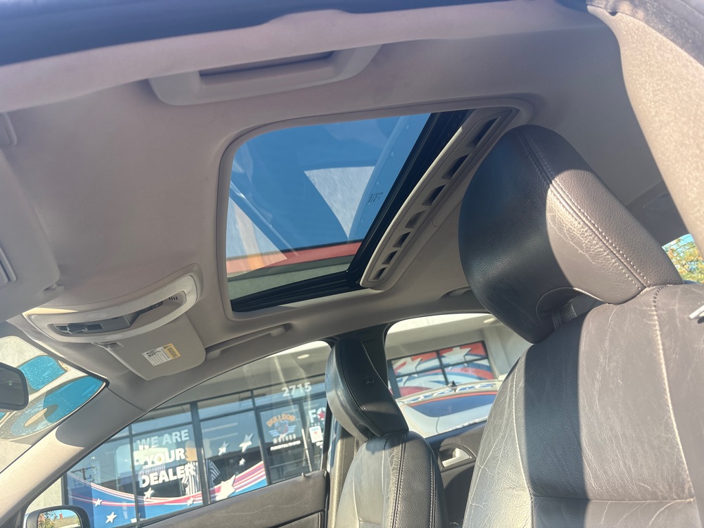 Photo 16 of this VOLVO S40