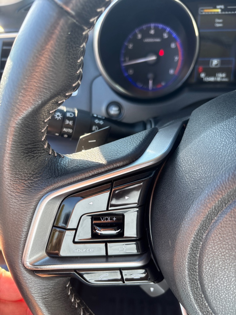 Photo 18 of this SUBARU LEGACY