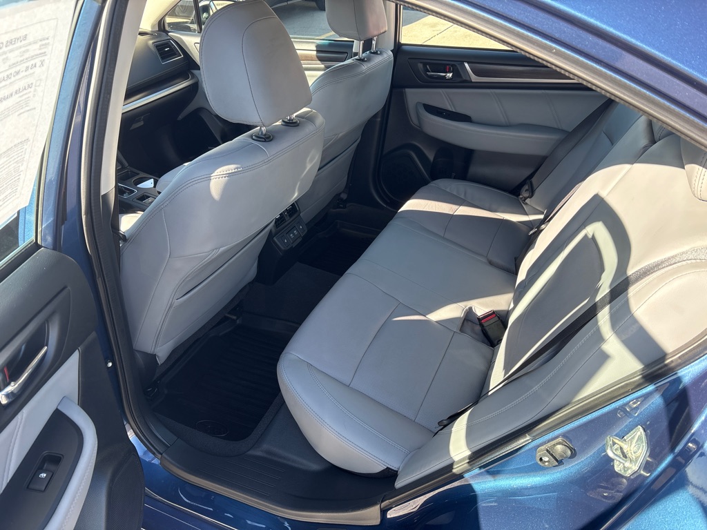 Photo 13 of this SUBARU LEGACY