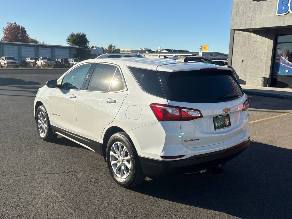 Photo 3 of this CHEVROLET EQUINOX