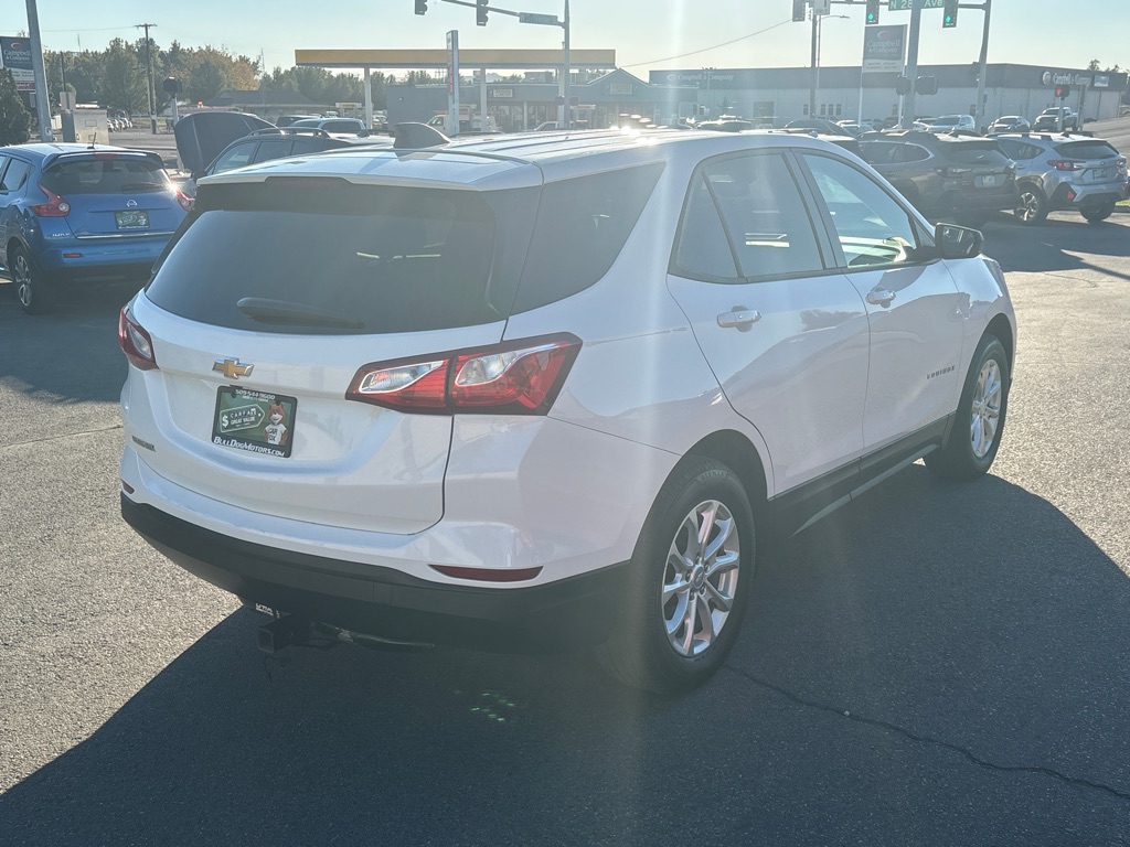 Photo 7 of this CHEVROLET EQUINOX